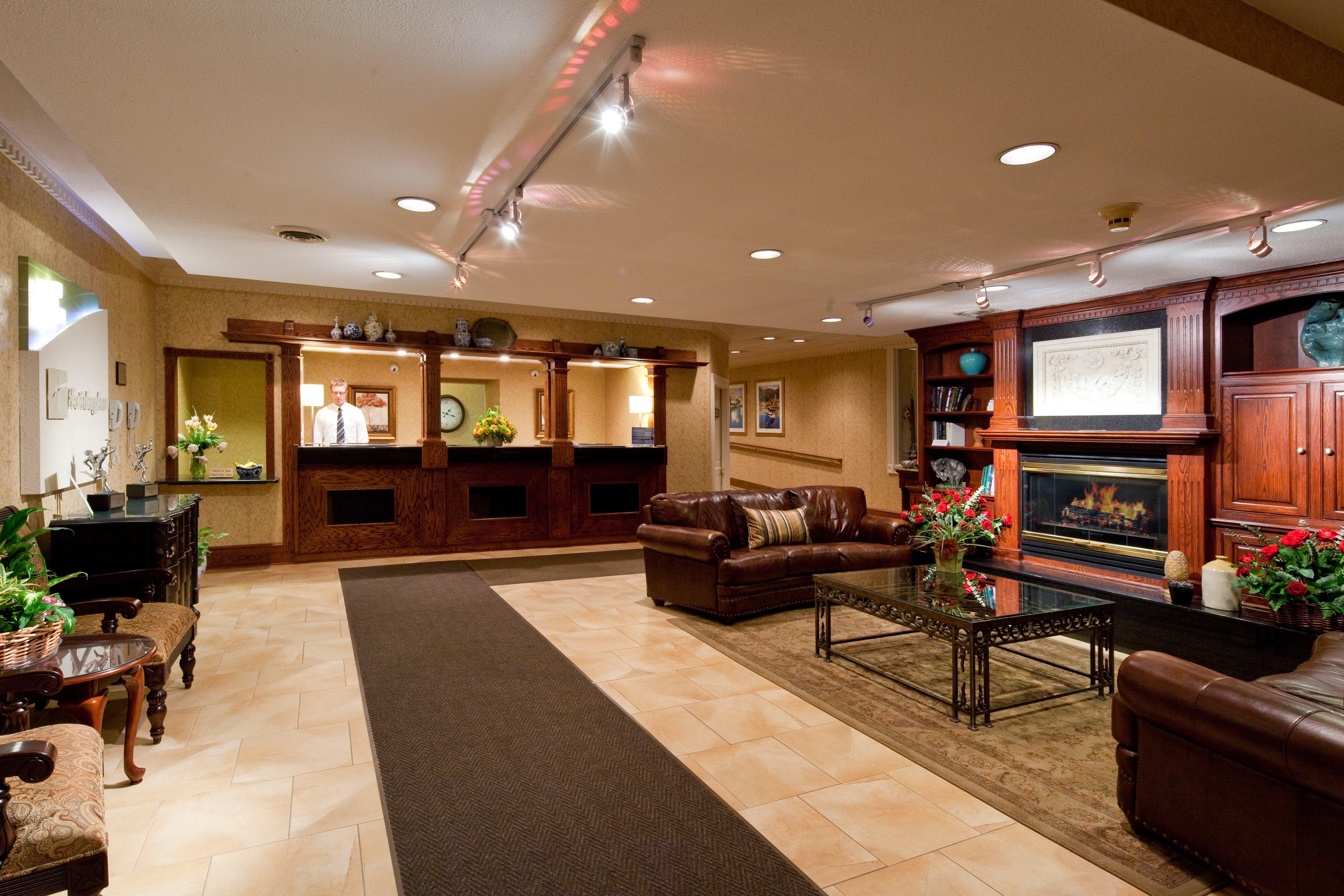 Holiday Inn Cleveland-Mayfield By Ihg Экстерьер фото