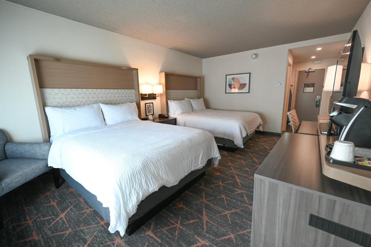 Holiday Inn Cleveland-Mayfield By Ihg Экстерьер фото