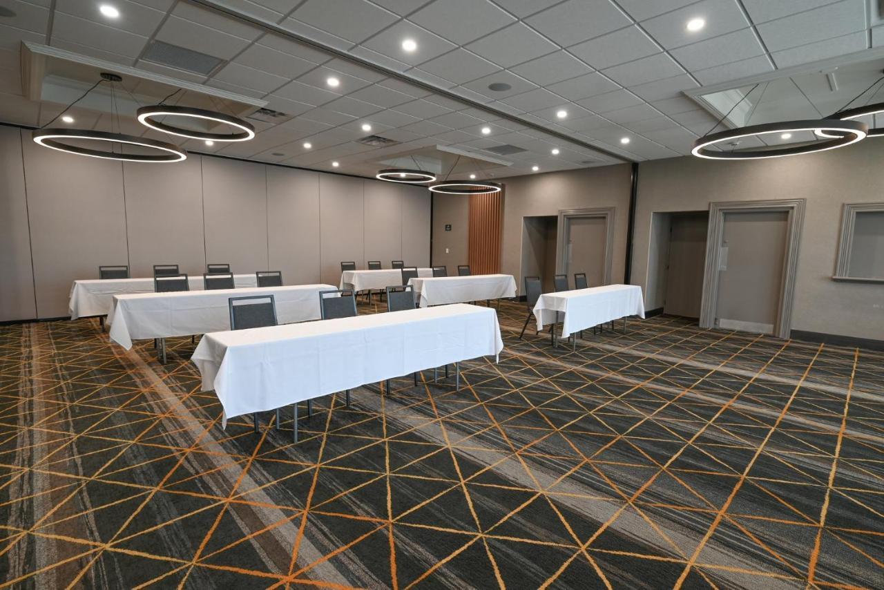 Holiday Inn Cleveland-Mayfield By Ihg Экстерьер фото