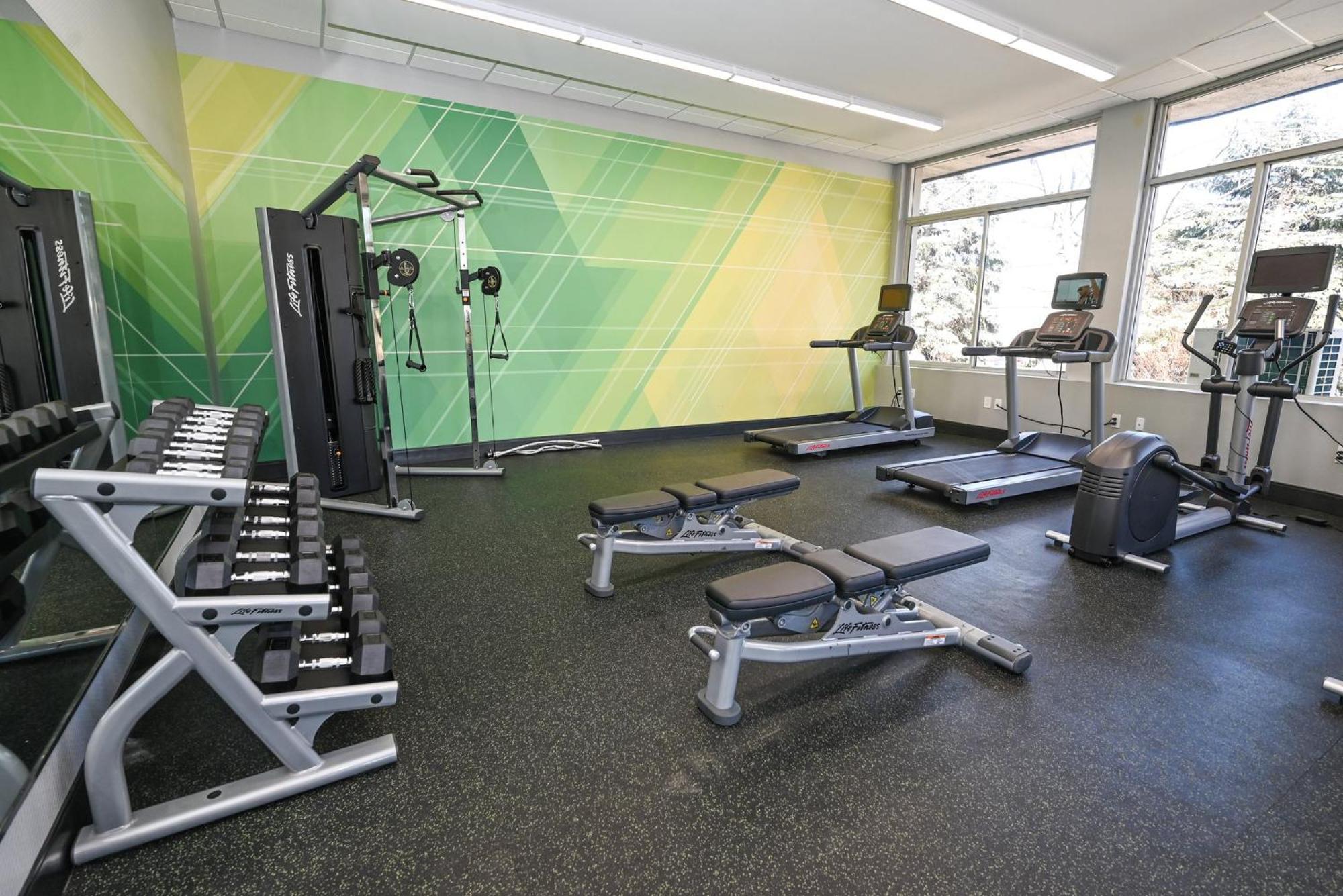 Holiday Inn Cleveland-Mayfield By Ihg Экстерьер фото