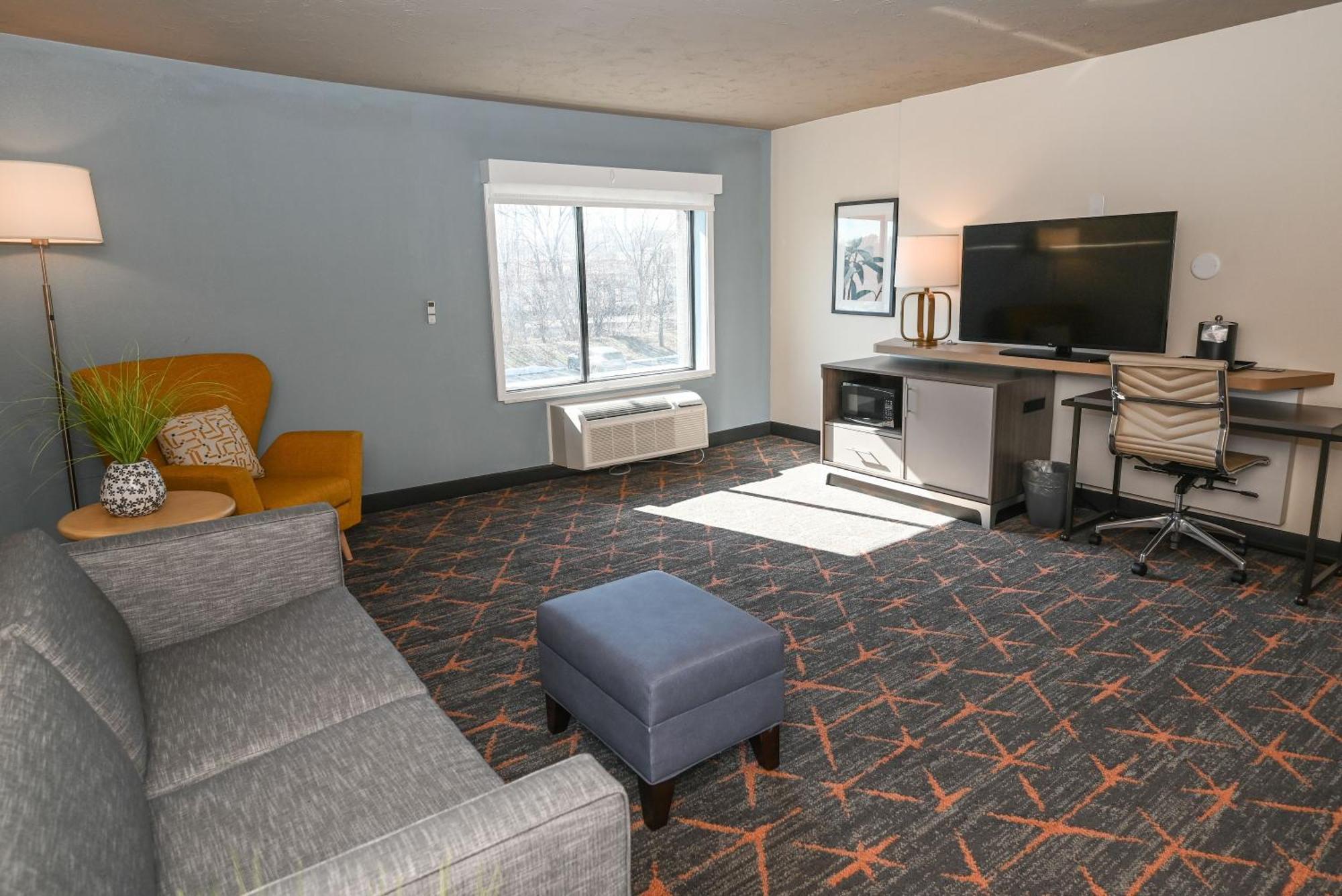 Holiday Inn Cleveland-Mayfield By Ihg Экстерьер фото